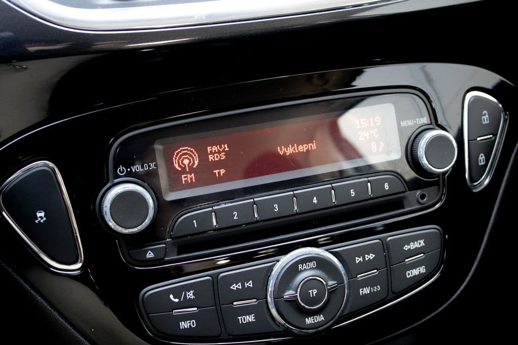 2015 Opel Corsa - 16