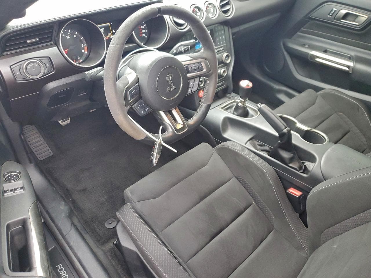 2017 Ford Mustang - 3