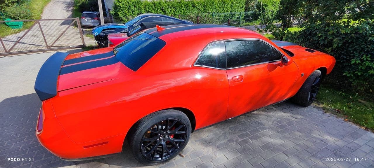 2016 Dodge Challenger - 10