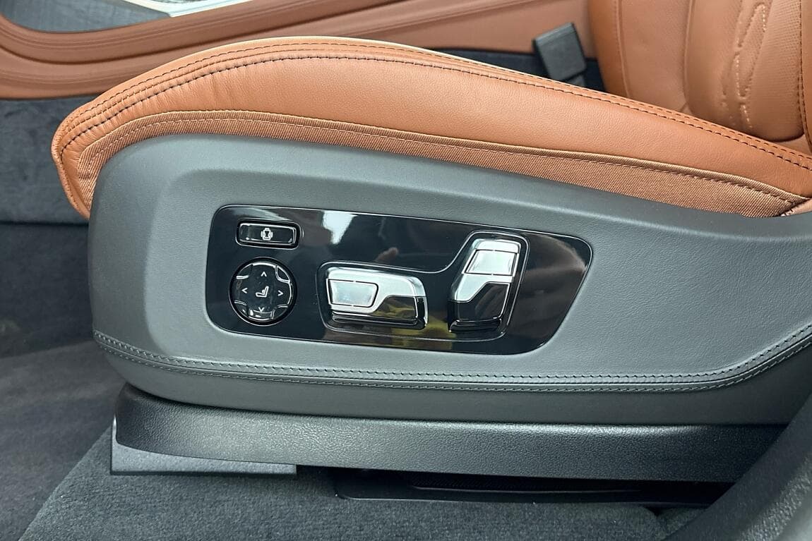 2025 Alpina Xb7 - 15