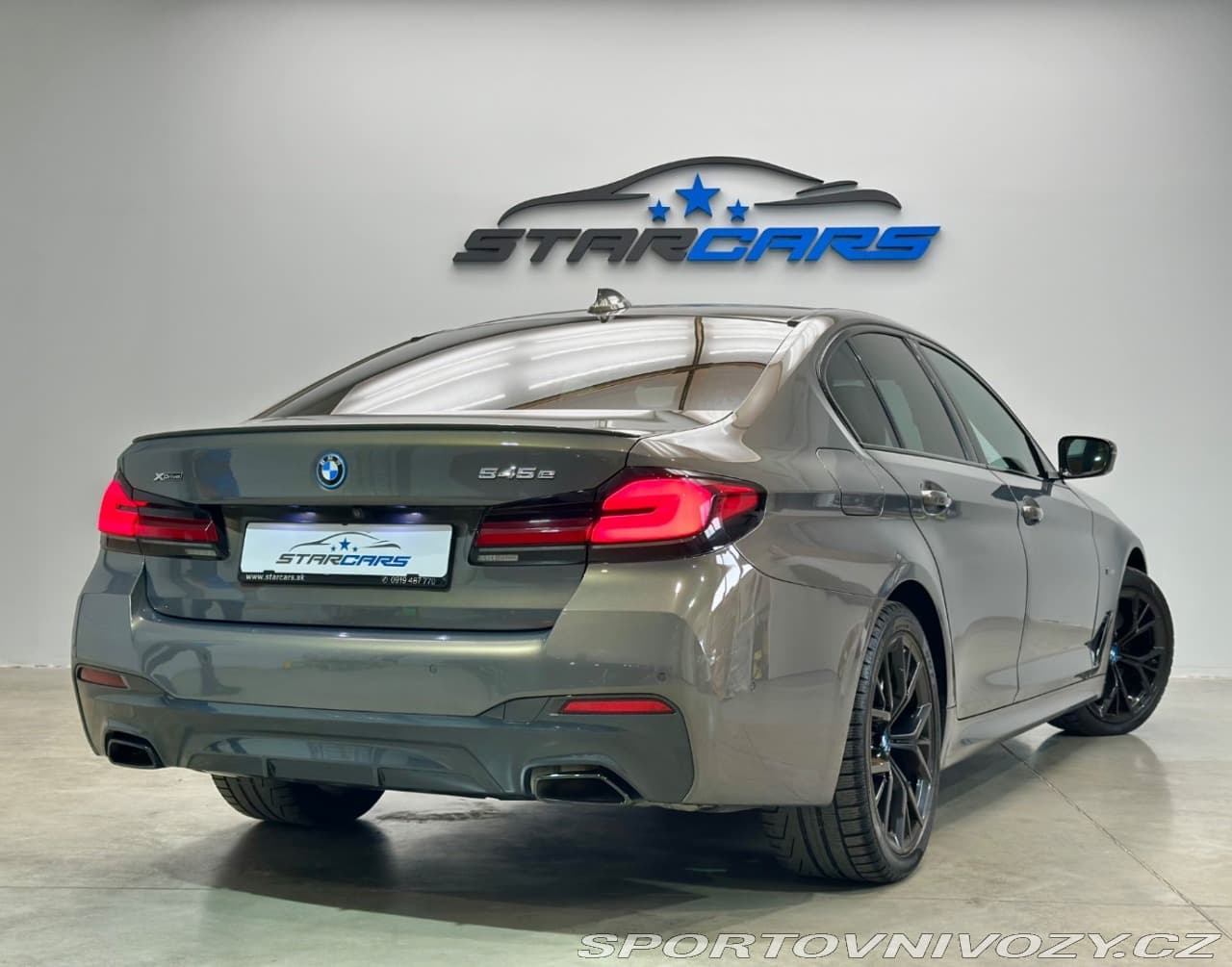 2021 BMW 5-Series - 5