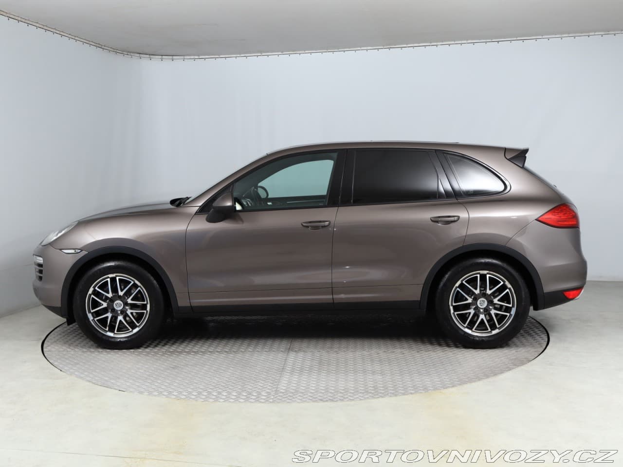 2012 Porsche Cayenne - 11