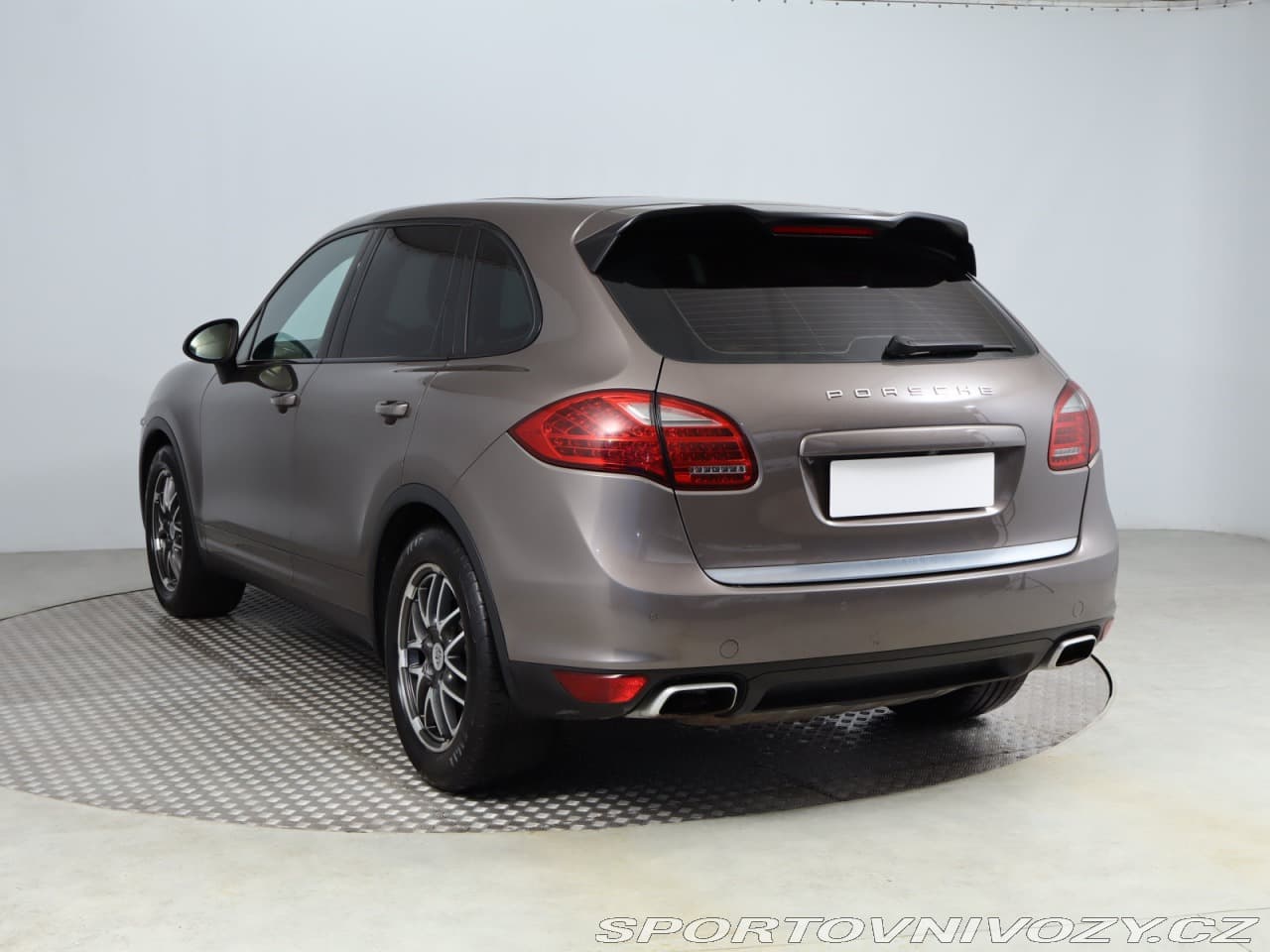 2012 Porsche Cayenne - 16