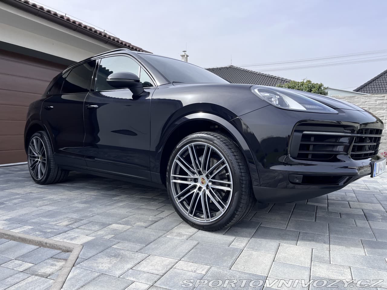 2019 Porsche CAYENNE - 16