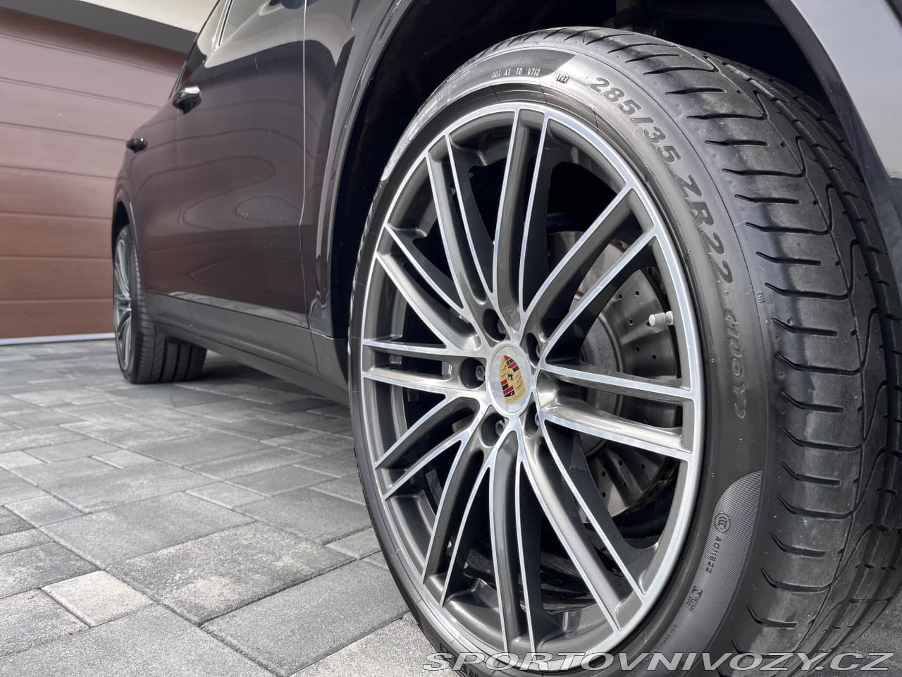 2019 Porsche CAYENNE - 17