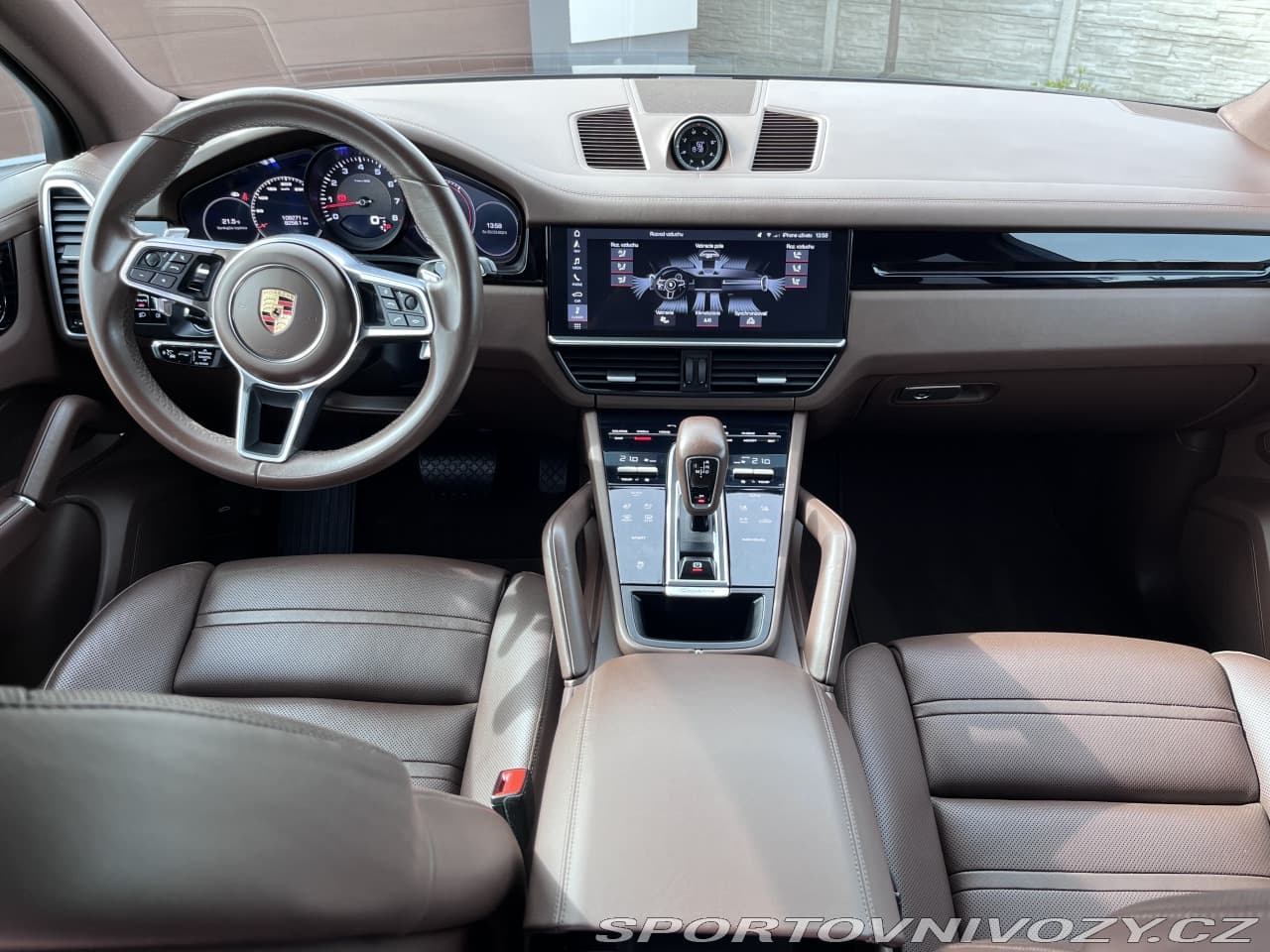 2019 Porsche CAYENNE - 8