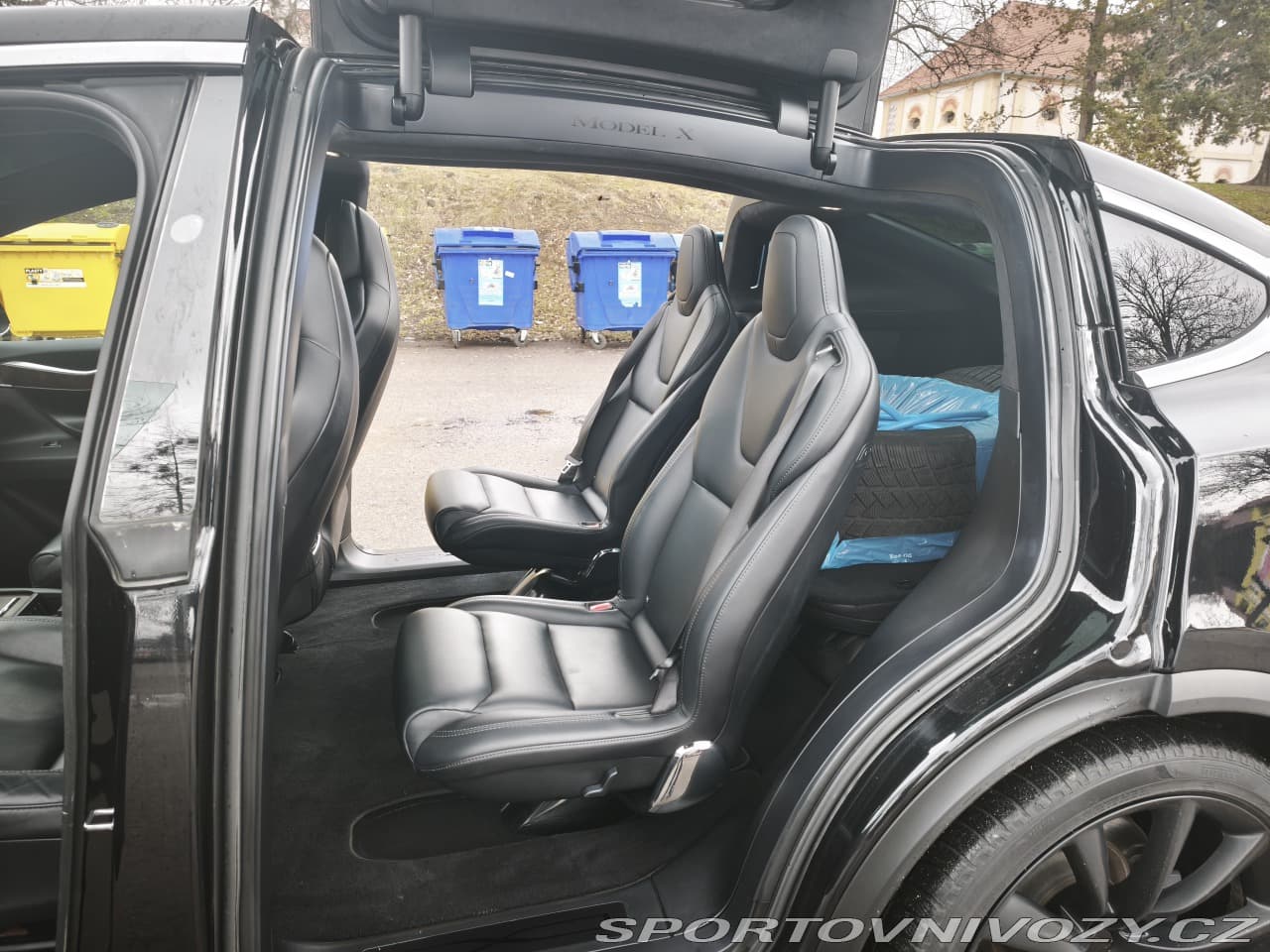 2018 Tesla Model X - 12