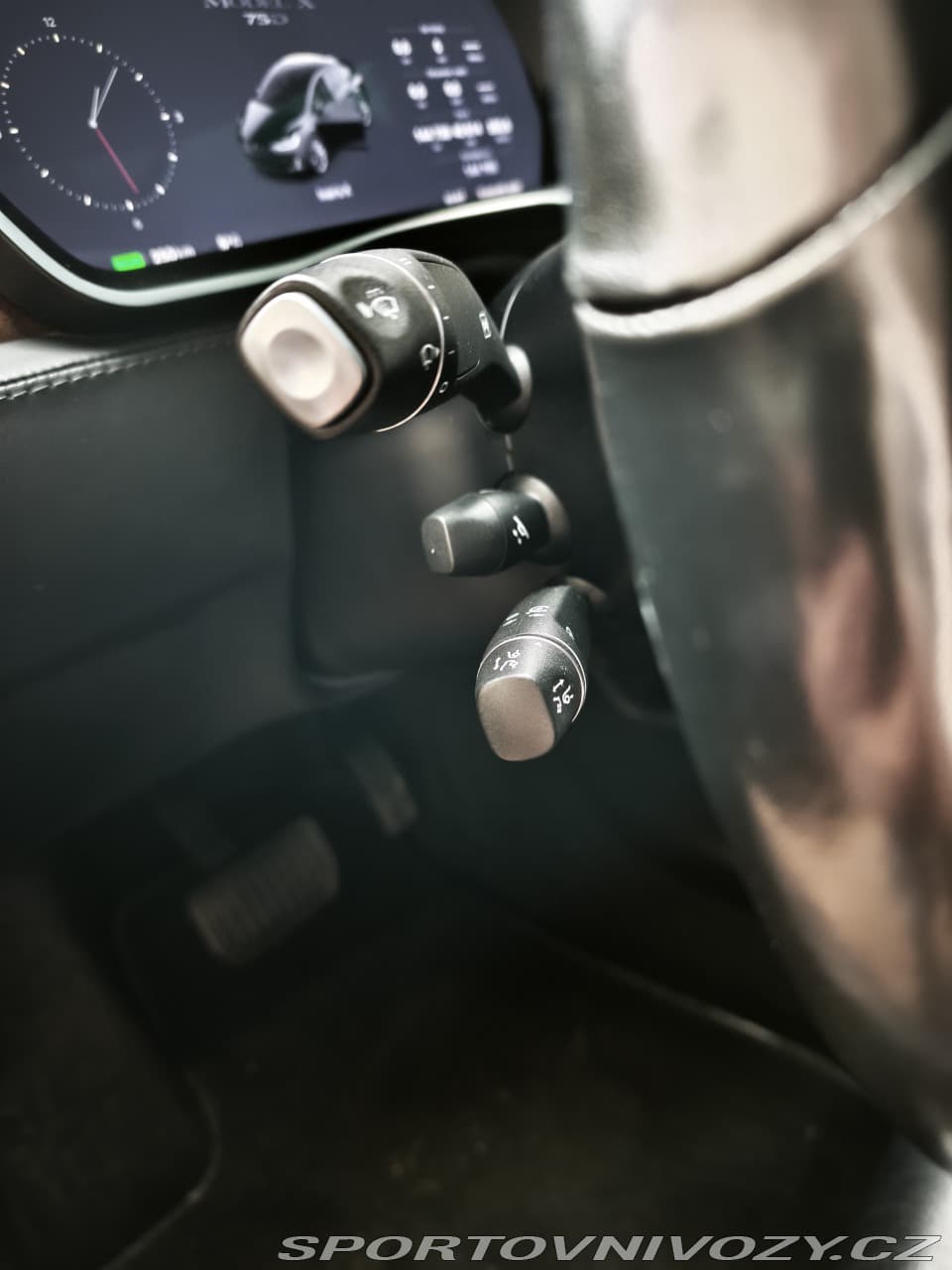 2018 Tesla Model X - 15