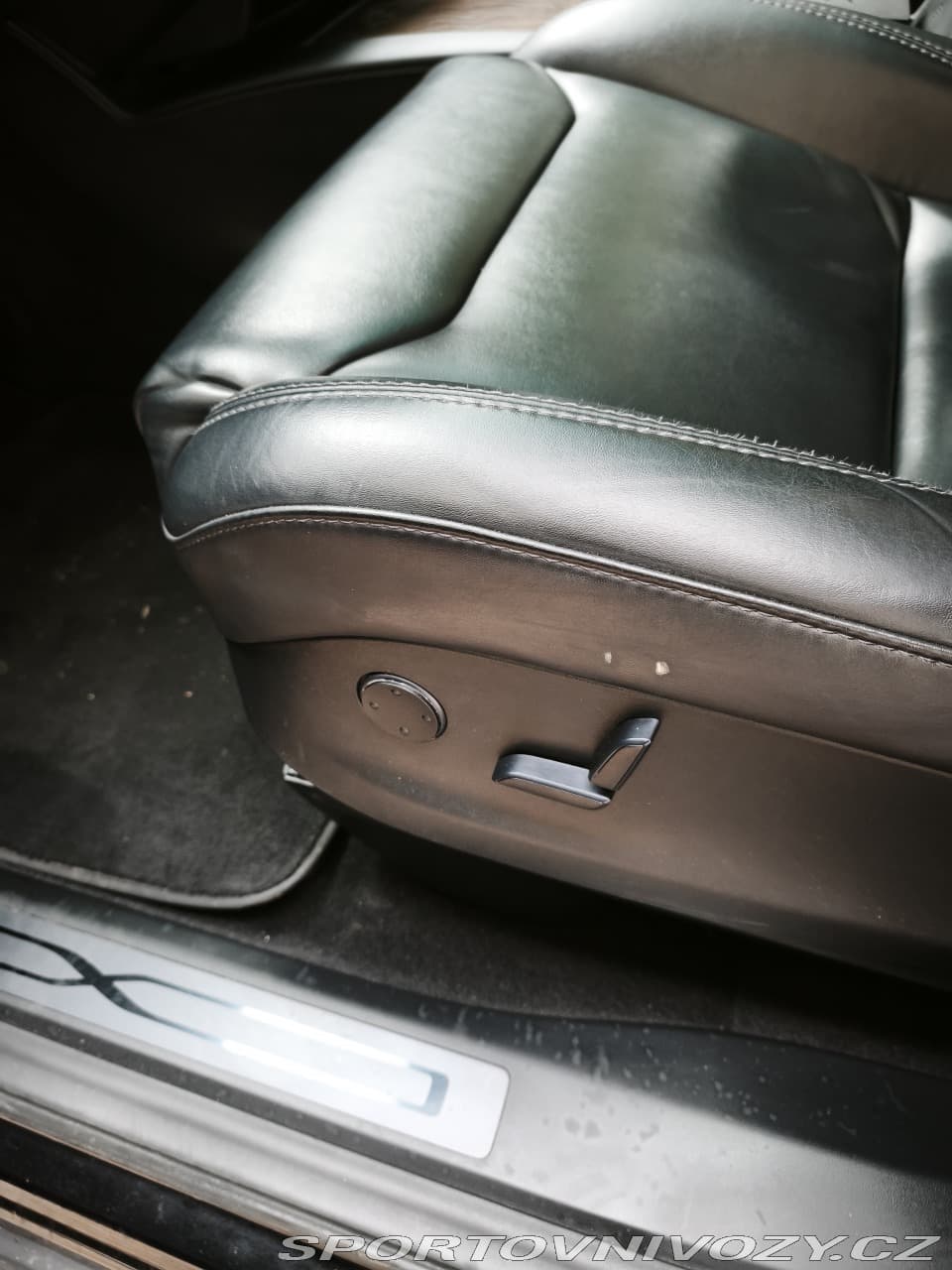 2018 Tesla Model X - 16