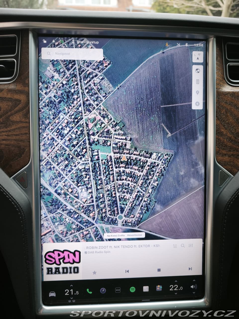 2018 Tesla Model X - 19