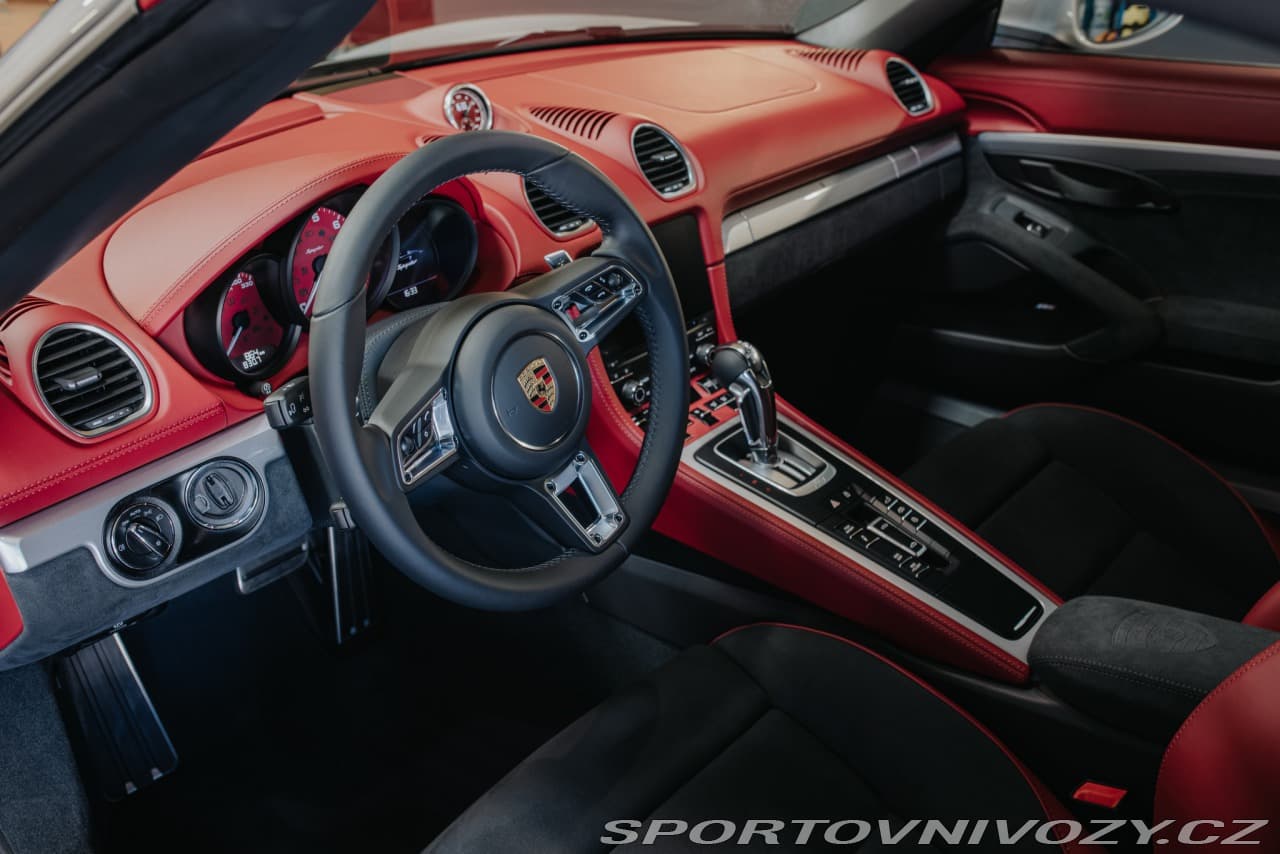 2021 Porsche 718 - 4