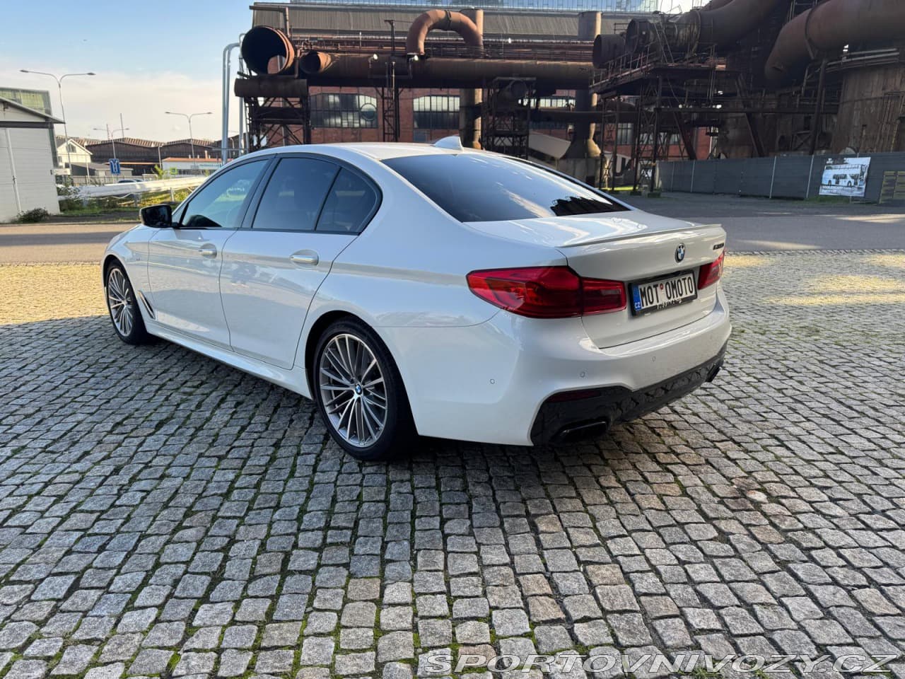 2018 BMW 5-SERIES - 5