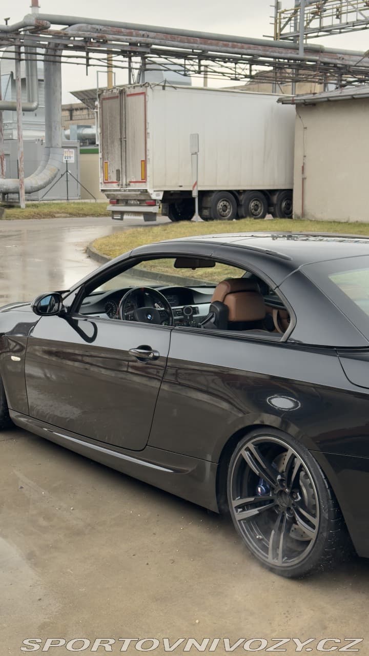 2009 BMW 3-Series - 17