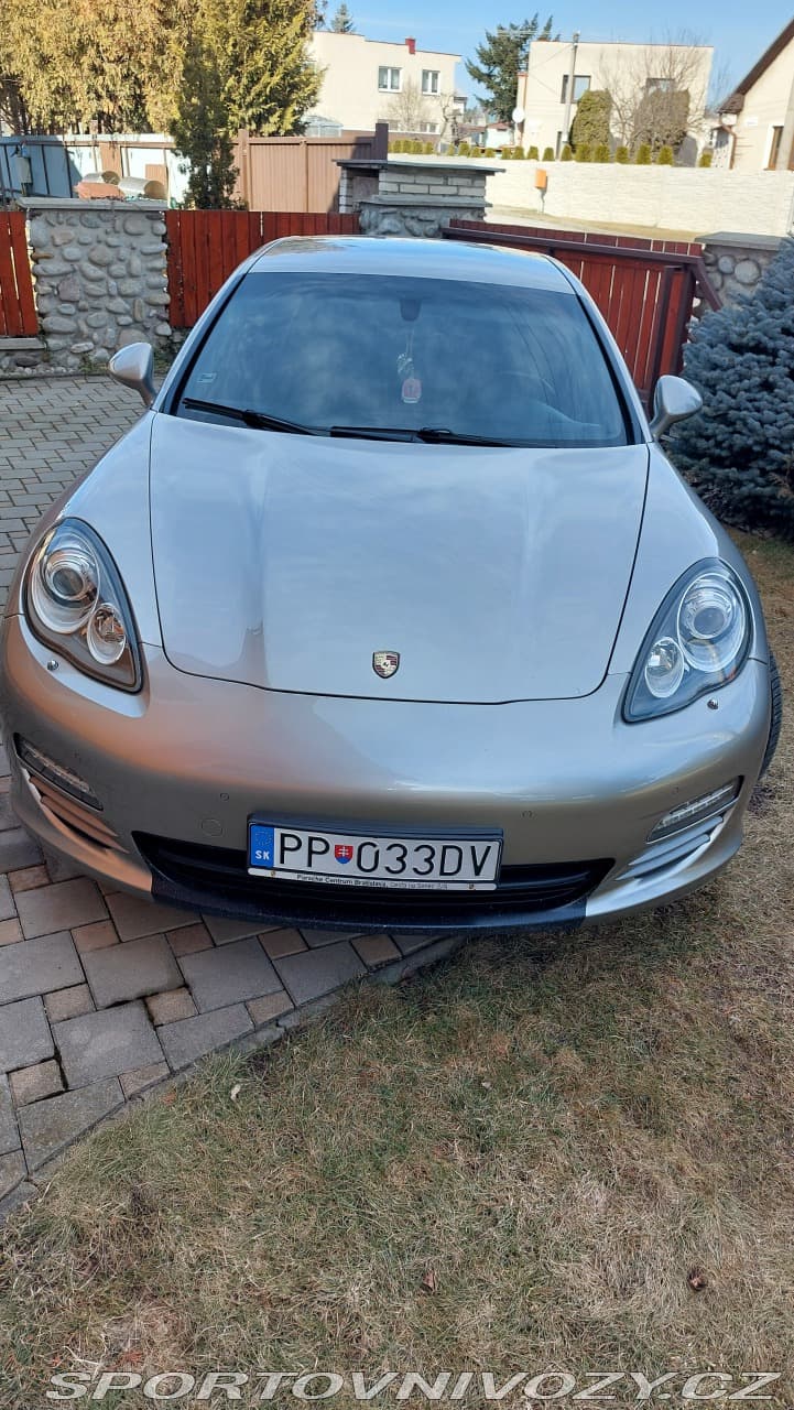 2010 Porsche PANAMERA - 10