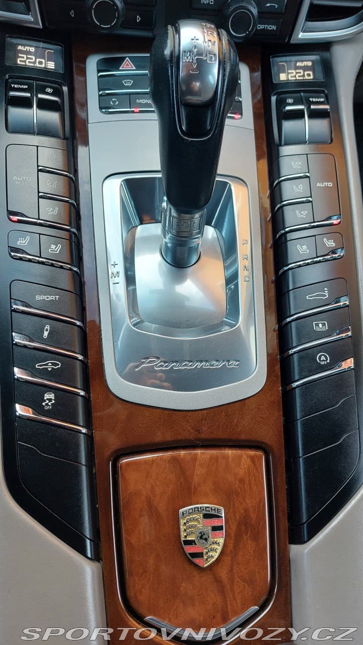 2010 Porsche PANAMERA - 19