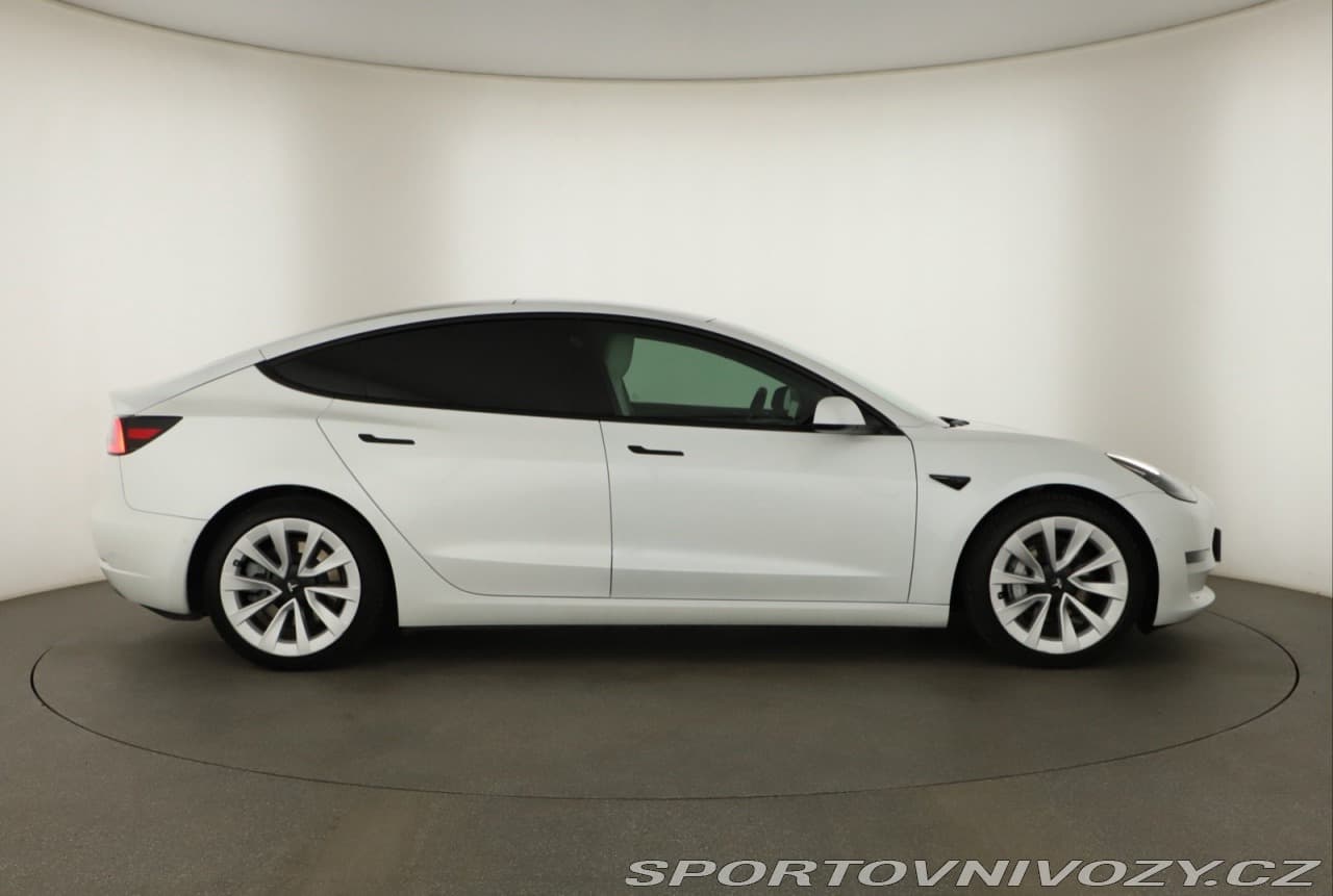 2020 Tesla Model 3 - 6
