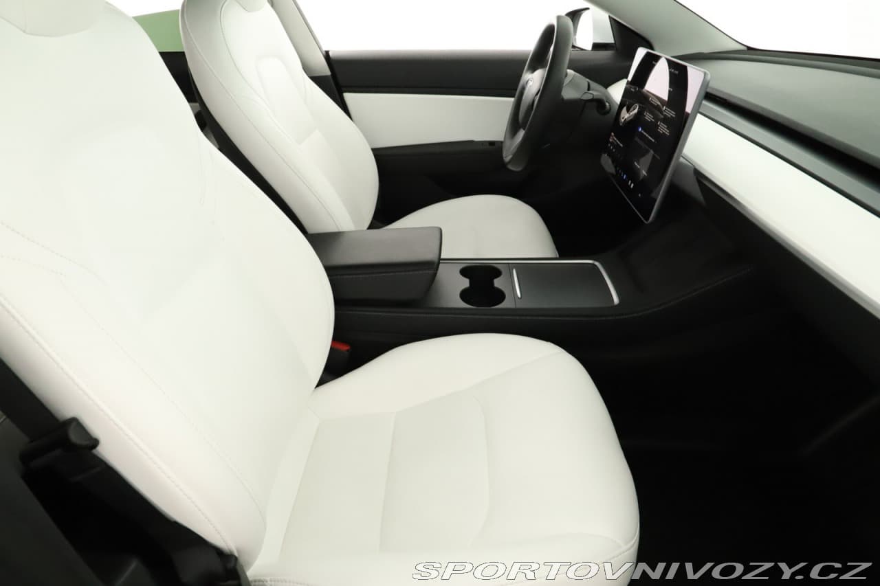 2020 Tesla Model 3 - 7