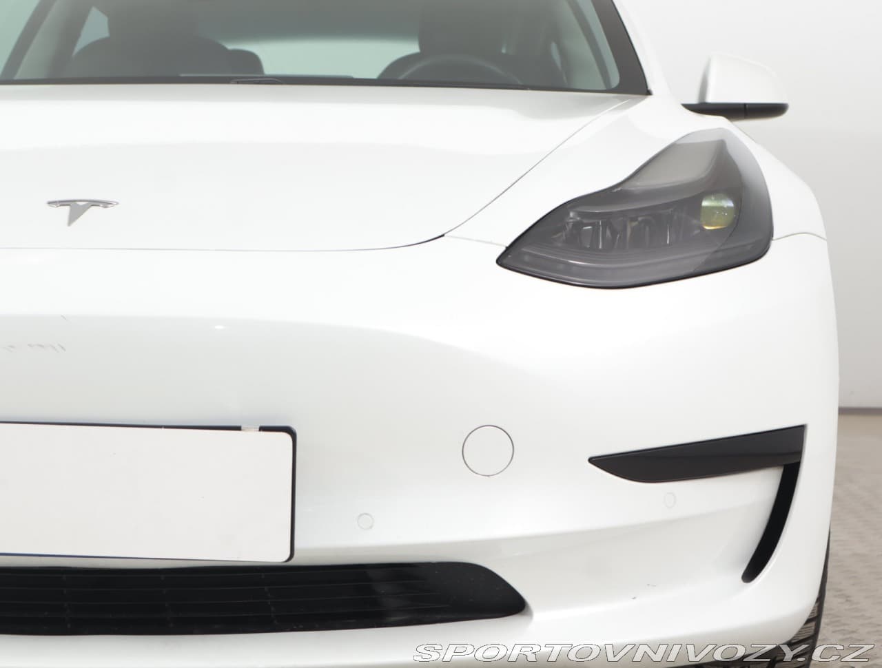 2020 Tesla Model 3 - 16