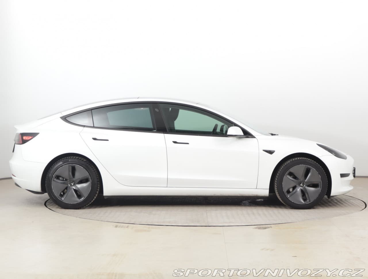 2020 Tesla Model 3 - 6