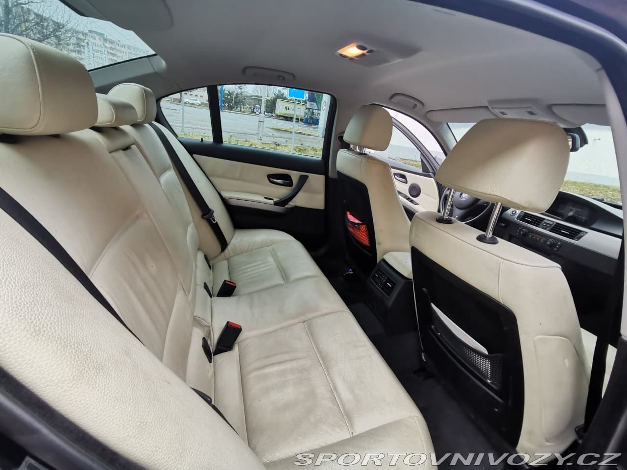 2005 BMW 3-Series - 11