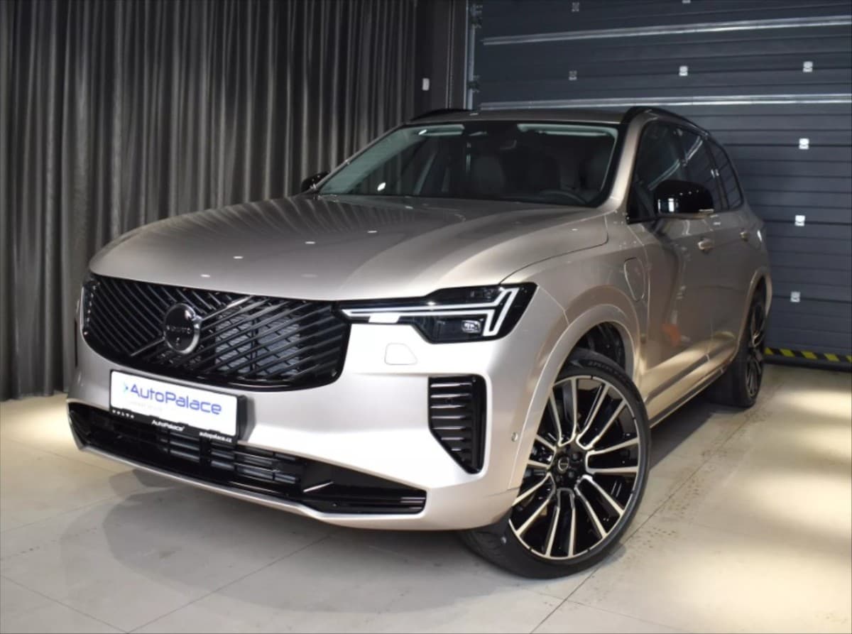 Volvo  XC90 2,0 T8  Ultra Dark