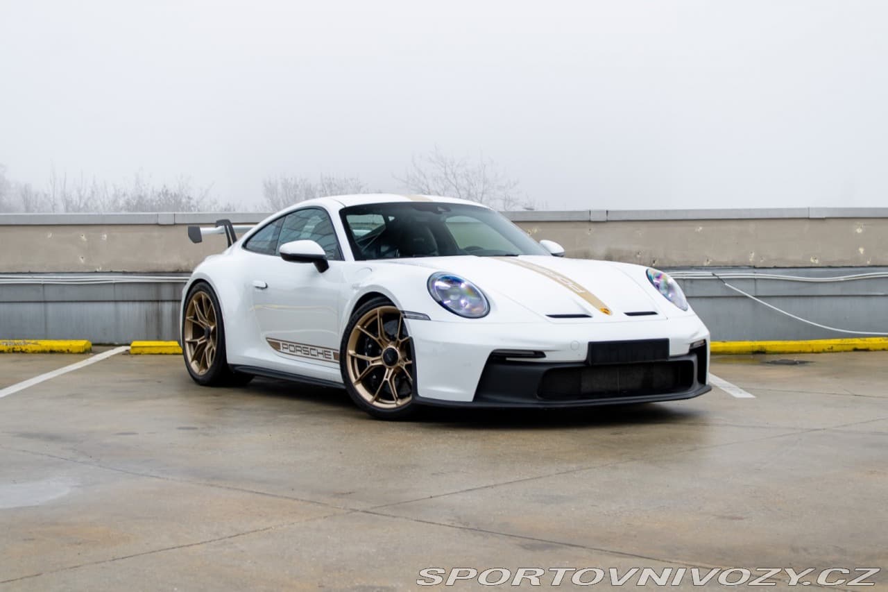 2024 Porsche 911 - 12