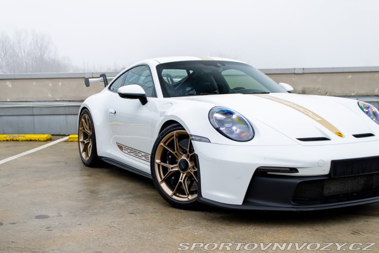 2024 Porsche 911 - 14