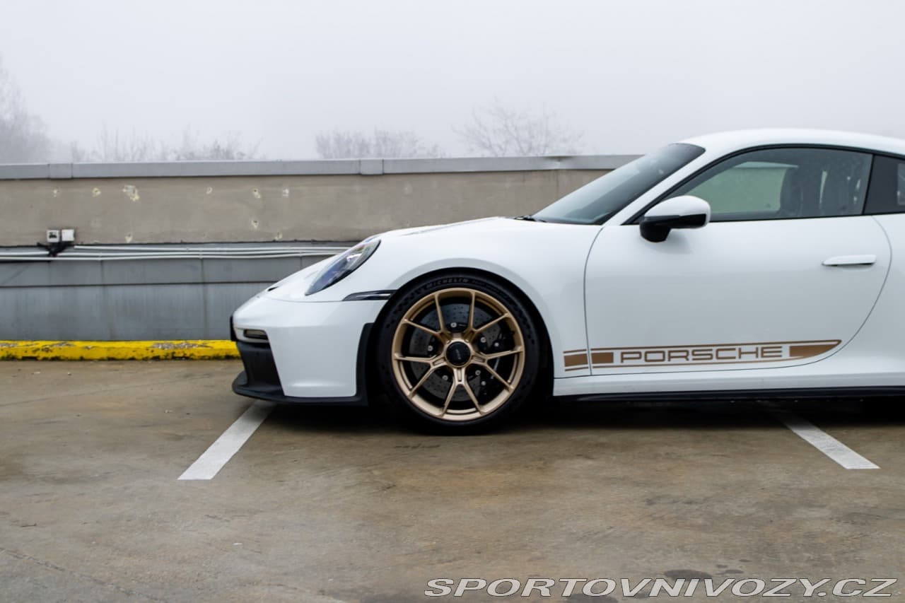 2024 Porsche 911 - 6