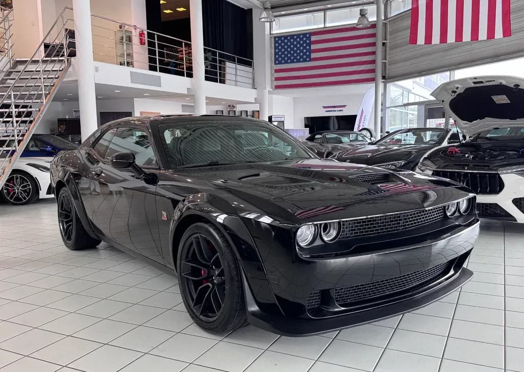 2021 Dodge CHALLENGER - 11