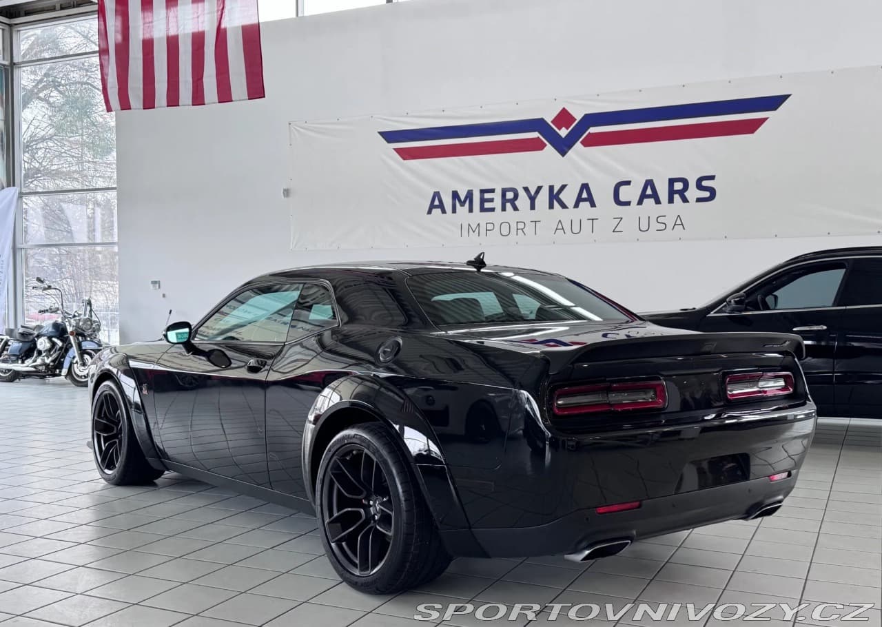 2021 Dodge CHALLENGER - 6