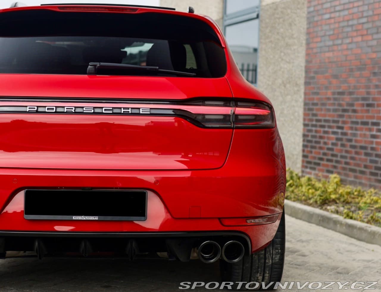 2020 Porsche Macan - 10