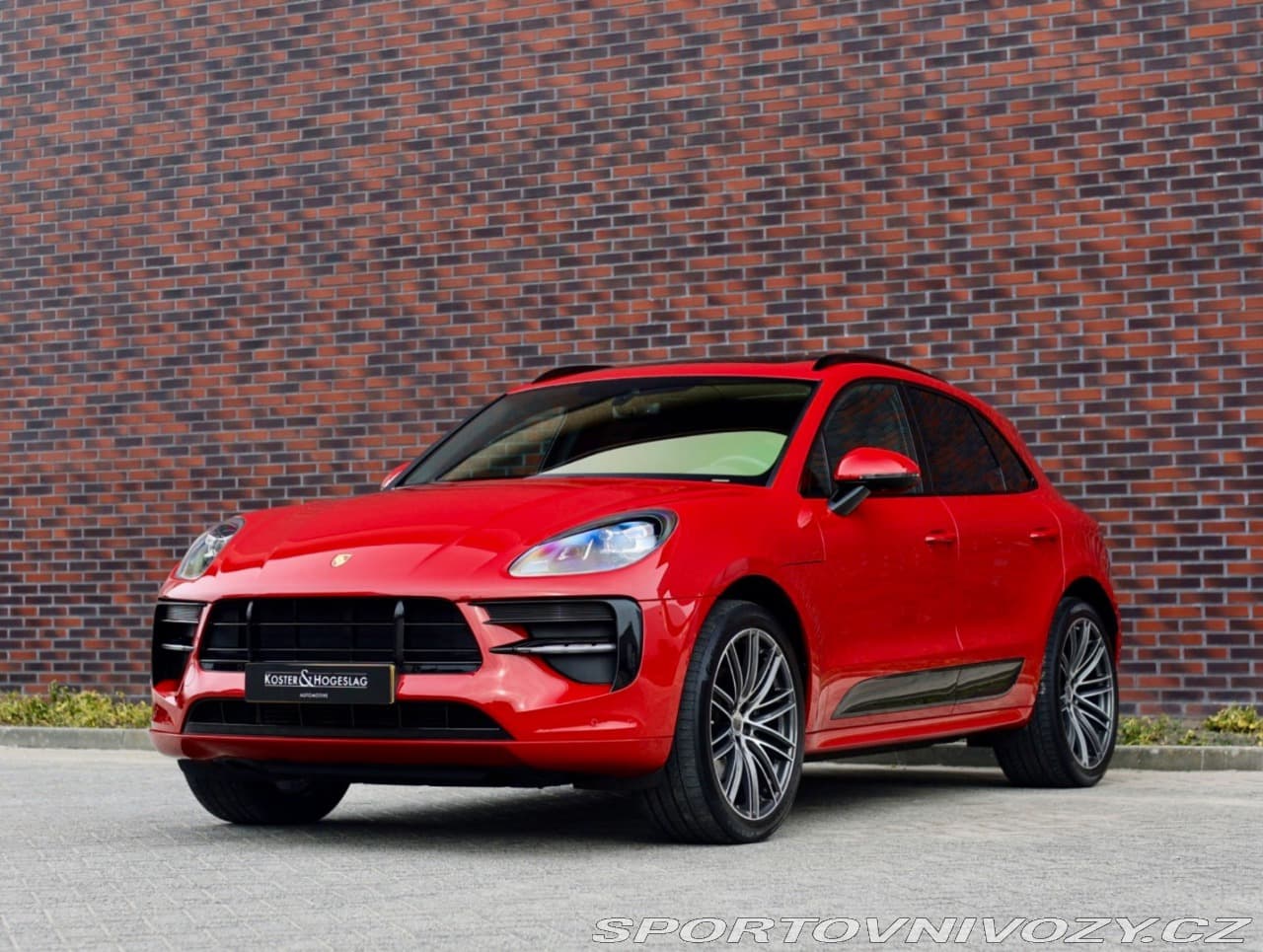 2020 Porsche Macan - 13