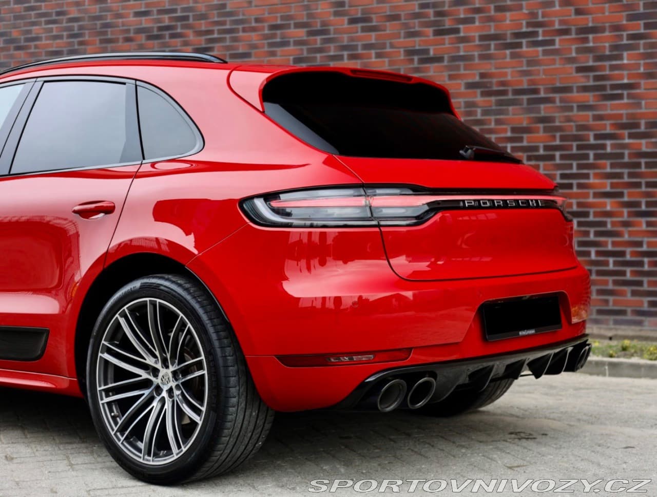 2020 Porsche Macan - 17