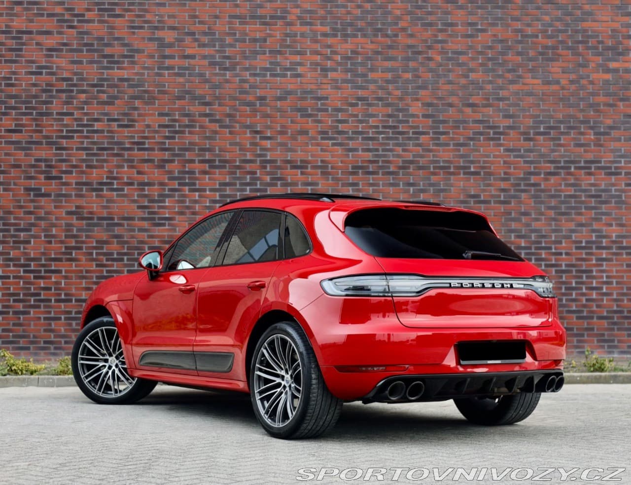 2020 Porsche Macan - 2