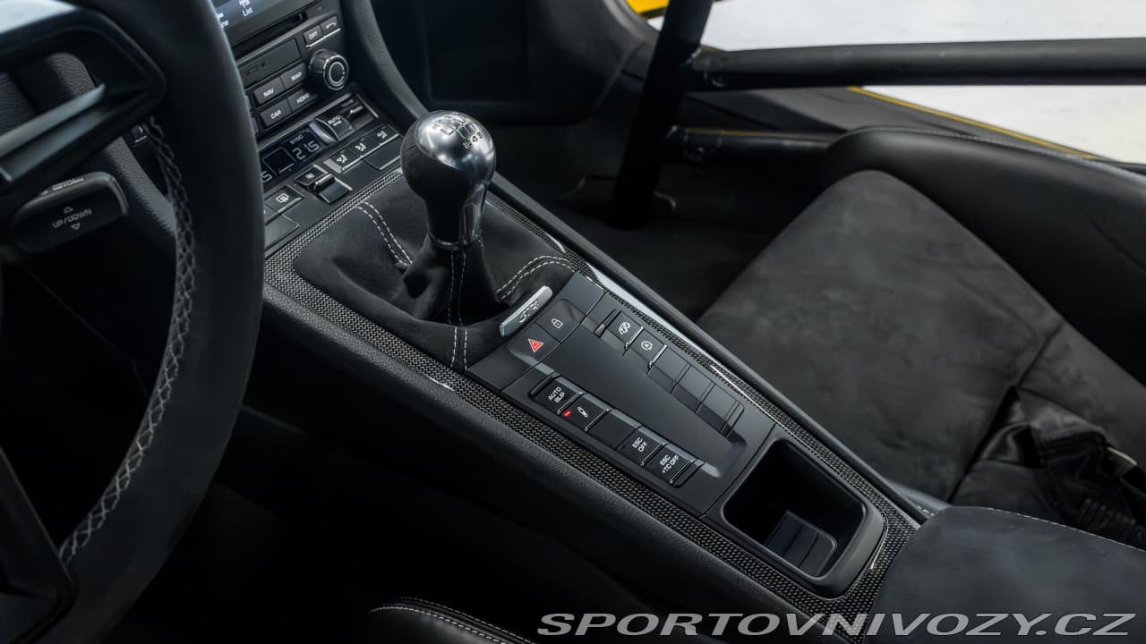 2019 Porsche Cayman - 11