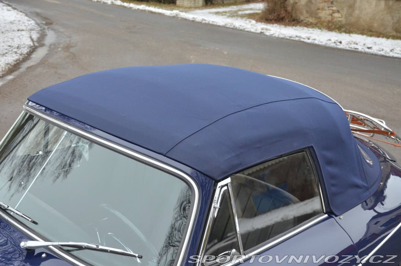 1961 Porsche 356 - 11
