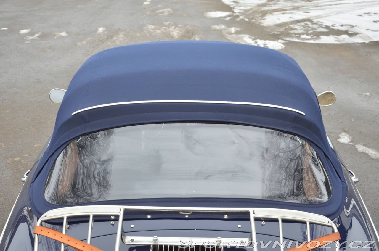 1961 Porsche 356 - 13