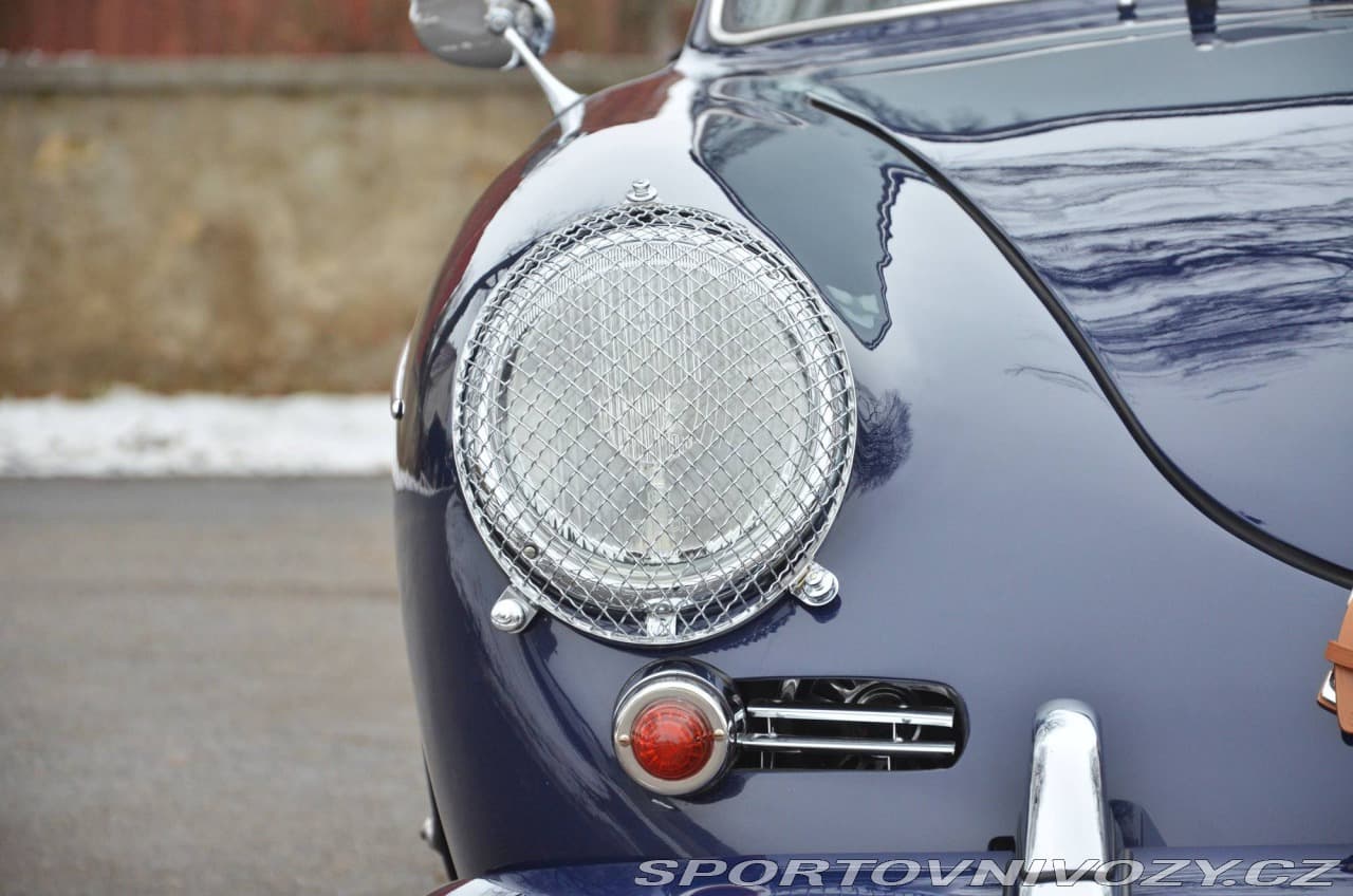 1961 Porsche 356 - 16