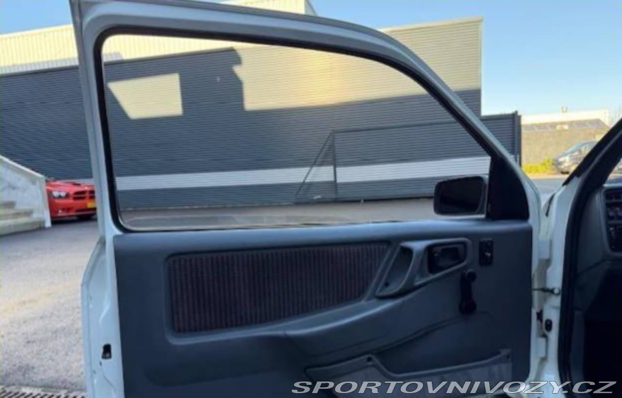 1987 Ford Sierra - 9