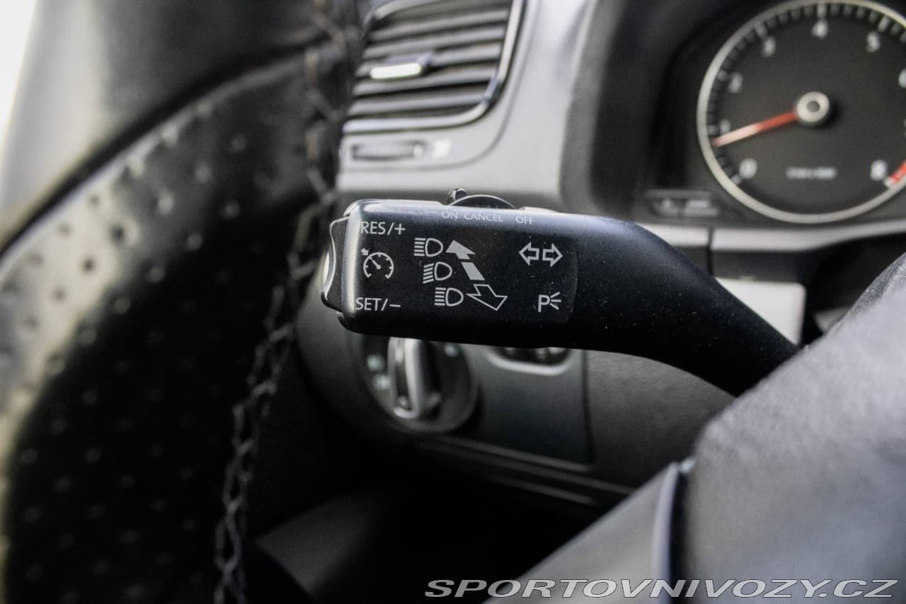 2008 Volkswagen Scirocco - 18