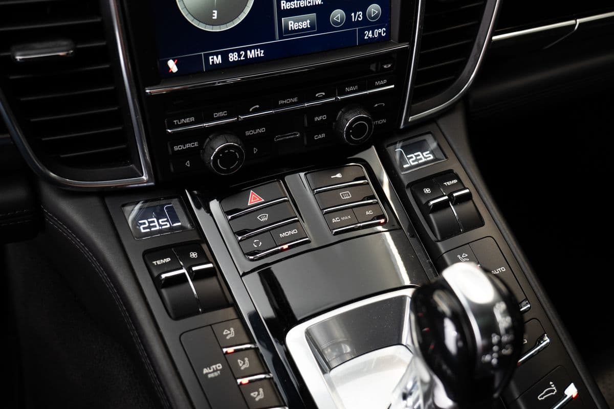 2011 Porsche Panamera - 14