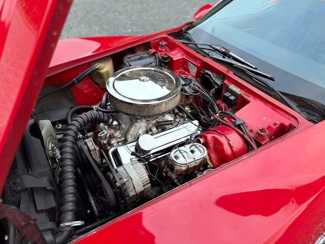 1976 Chevrolet Corvette - 12