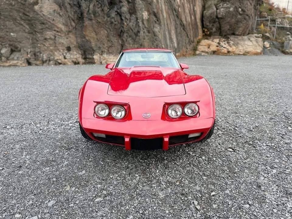 1976 Chevrolet Corvette - 5