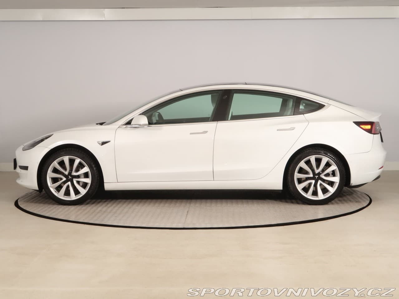 2020 Tesla Model 3 - 3