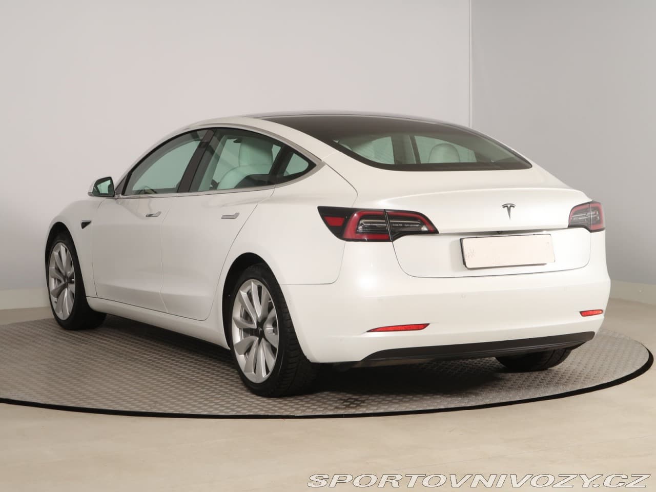2020 Tesla Model 3 - 4