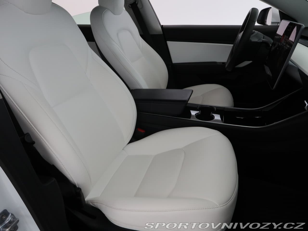 2020 Tesla Model 3 - 9