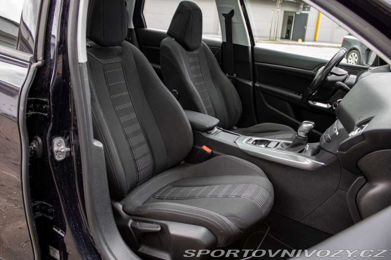 2016 Peugeot 308 - 14