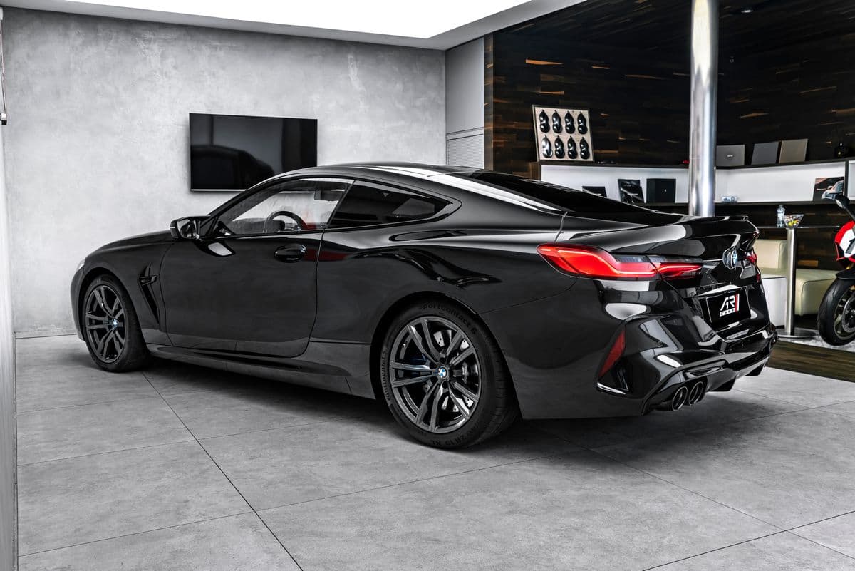2022 BMW M8 - 8