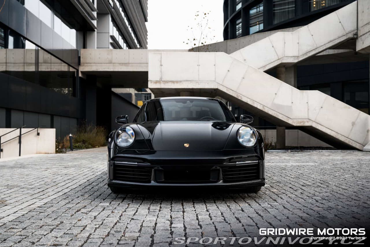 2021 Porsche 911 - 15
