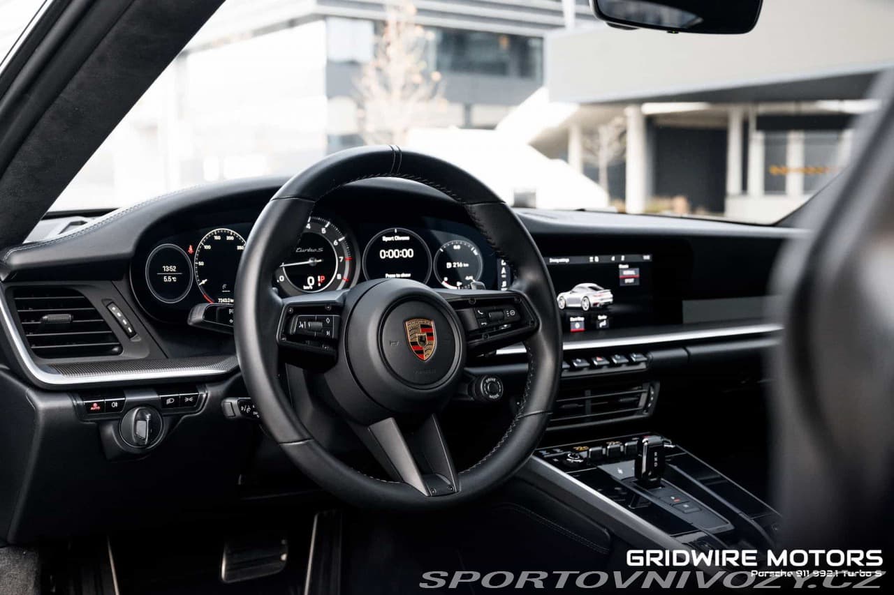 2021 Porsche 911 - 4